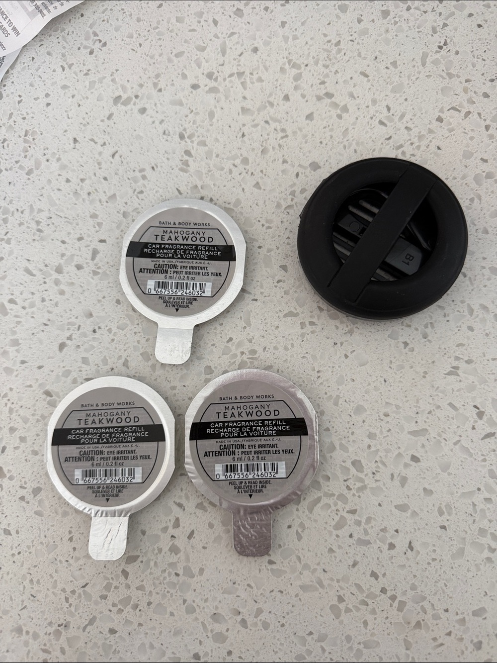 Bath & Body Works Mahogany Teakwood Car Fragrance Refills with Black Vent Clip